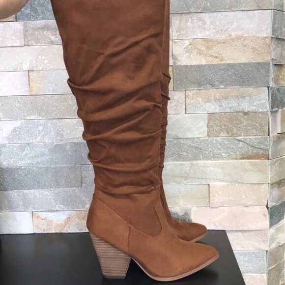 Carlos by Carlos Santana Peyton Tall Ruched Boot - Picture 3 of 7